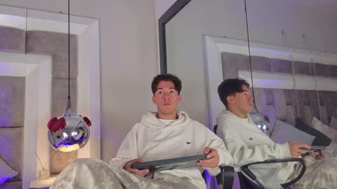 austinreeds online show from March 30, 12:17 pm