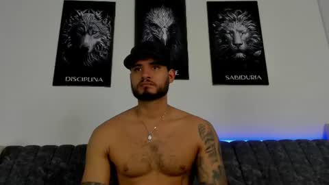 Snapshot of austintorres_ chatting on June 30, 1:28 am AustinTorres online show from June 30, 1:28 am