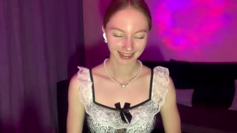 Annie online show from September 9, 6:40 pm