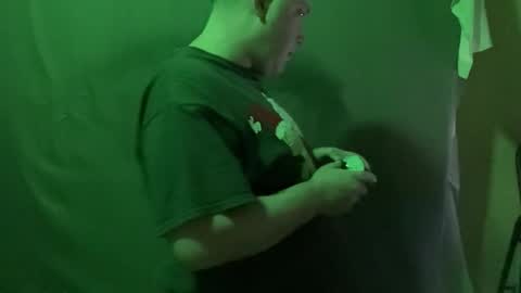 Auz online show from November 12, 4:57 am