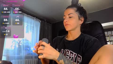 Ava online show from February 5, 11:23 am