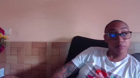 Snapshot of ava_f0xy chatting on July 15, 9:53 pm Ava Jordana online show from July 15, 9:53 pm