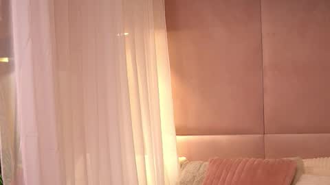 Ava online show from February 15, 1:13 am