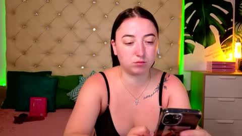 Snapshot of ava_maax chatting on May 26, 4:52 am Ava online show from May 26, 4:52 am