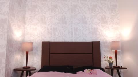 Snapshot of ava_raye chatting on December 2, 6:58 pm Ava online show from December 2, 6:58 pm