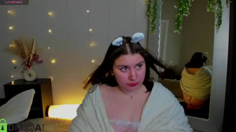Snapshot of ava_sterling chatting on June 11, 2:00 am ava_sterling online show from June 11, 2:00 am