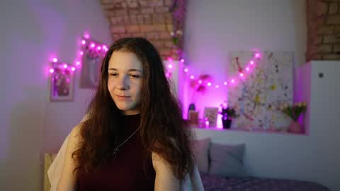 ava taylor18 online show from December 10, 2:39 pm