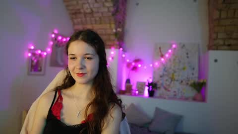 ava taylor18 online show from December 11, 5:37 pm