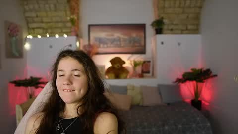 ava taylor18 online show from February 19, 11:04 pm