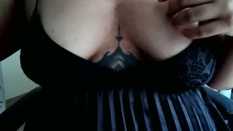 Snapshot of avaasmodeus chatting on March 6, 5:24 am Ava Assmodeus online show from March 6, 5:24 am