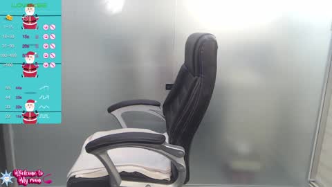 Snapshot of avablue_ chatting on December 21, 8:28 am online show from December 21, 8:28 am