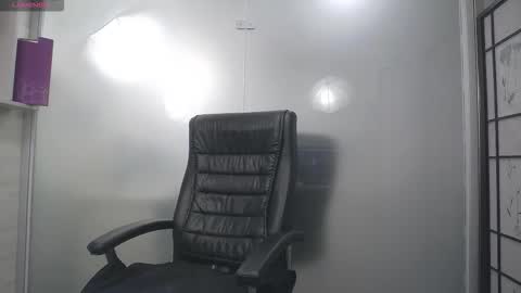    online show from February 3, 6:40 am