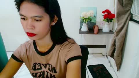 avacadaxcx online show from April 5, 1:19 pm