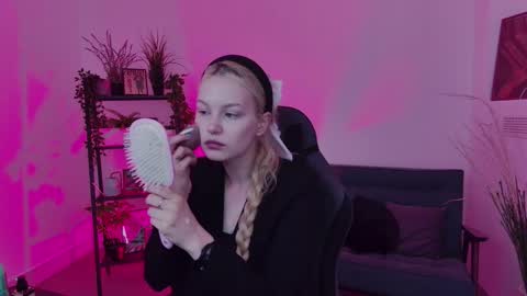 Snapshot of avadaviis chatting on September 11, 7:19 am Ava nonude online show from September 11, 7:19 am