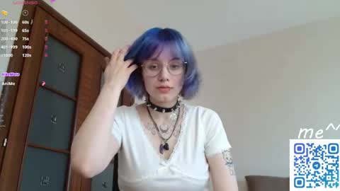 avaobierne online show from April 1, 6:03 am