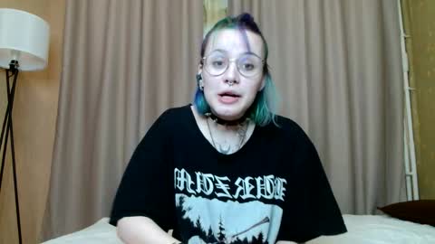 avaobierne online show from May 26, 7:26 am