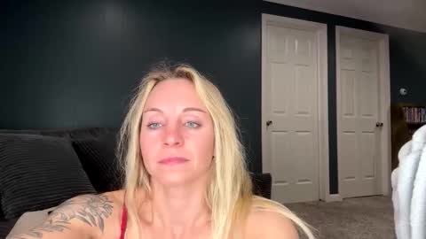 Ava Rose online show from February 16, 1:13 am