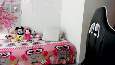 Ava  online show from January 10, 6:20 pm