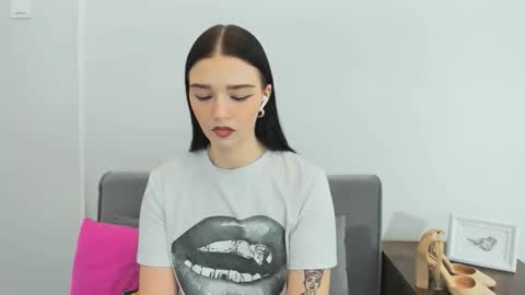 avasensitive69 online show from January 5, 5:27 pm