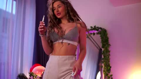 Carina online show from February 11, 5:26 am