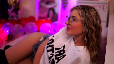 Carina online show from February 13, 5:58 am