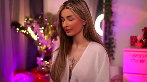 Carina online show from February 14, 11:31 pm