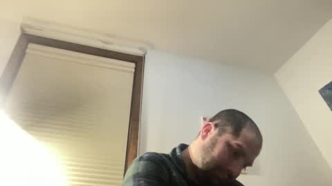 Snapshot of averagejoe345977 chatting on February 8, 4:38 am averagejoe345977 online show from February 8, 4:38 am