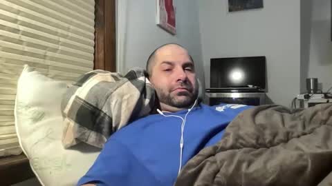 Snapshot of averagejoe345977 chatting on February 20, 3:03 am averagejoe345977 online show from February 20, 3:03 am