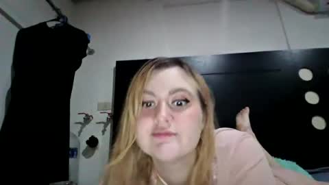 Avery Doll online show from June 15, 1:30 am