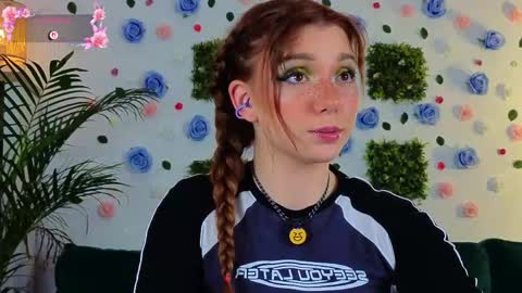 AveryWillow online show from May 29, 1:14 am