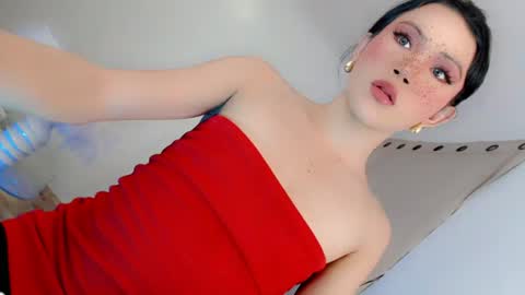 Snapshot of avi_maria chatting on July 5, 11:50 am avi_maria online show from July 5, 11:50 am