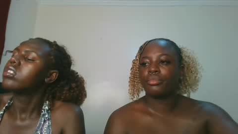 Snapshot of avian_babe1 chatting on July 19, 10:46 pm avian_babe1 online show from July 19, 10:46 pm