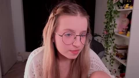 Avi online show from May 13, 5:32 pm