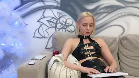 Goddess Avrora online show from December 26, 10:37 am