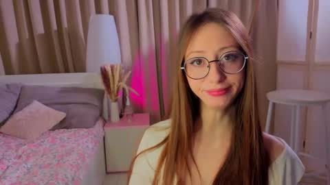 Avril online show from March 13, 9:32 pm