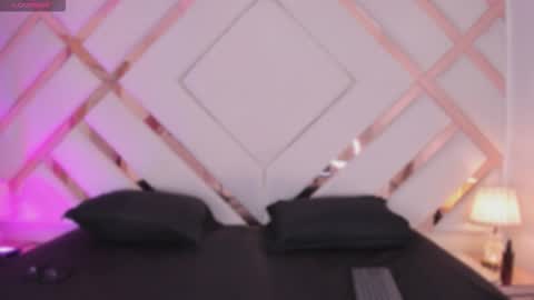 Snapshot of avy_rose_ chatting on January 15, 11:59 am online show from January 15, 11:59 am