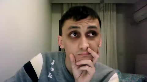 Snapshot of awesenheit chatting on January 15, 1:20 pm awesenheit online show from January 15, 1:20 pm