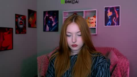 awesomeemma_ online show from May 16, 10:36 am