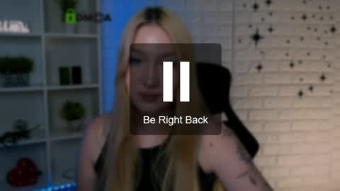 awesomeemma_ online show from May 27, 1:57 am