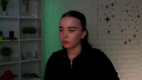 awesomeemma_ online show from May 29, 7:34 pm