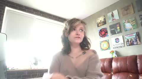 Snapshot of awondrr chatting on July 11, 11:02 am Alice online show from July 11, 11:02 am