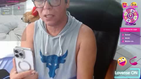 Snapshot of axel264 chatting on February 22, 2:34 am Alex online show from February 22, 2:34 am