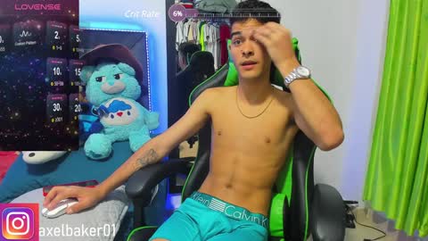 Axel online show from December 3, 9:12 pm