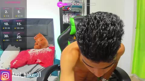 Axel online show from December 16, 9:20 pm