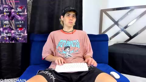 Snapshot of axel_cifer chatting on February 9, 6:05 pm Axel cifer online show from February 9, 6:05 pm