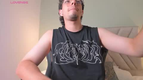 Yooung King  online show from February 25, 2:54 am