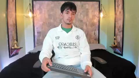 Snapshot of axel_draven chatting on July 14, 11:27 am axel_draven online show from July 14, 11:27 am