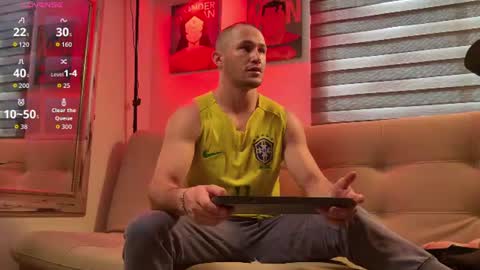 Snapshot of axel_fairchaild chatting on July 1, 1:24 pm Axel Fairchaild online show from July 1, 1:24 pm