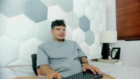 Axel Forte online show from April 10, 2:00 pm