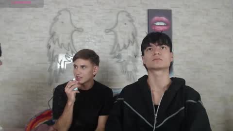 axel_milo_and_kairo online show from November 19, 3:28 am